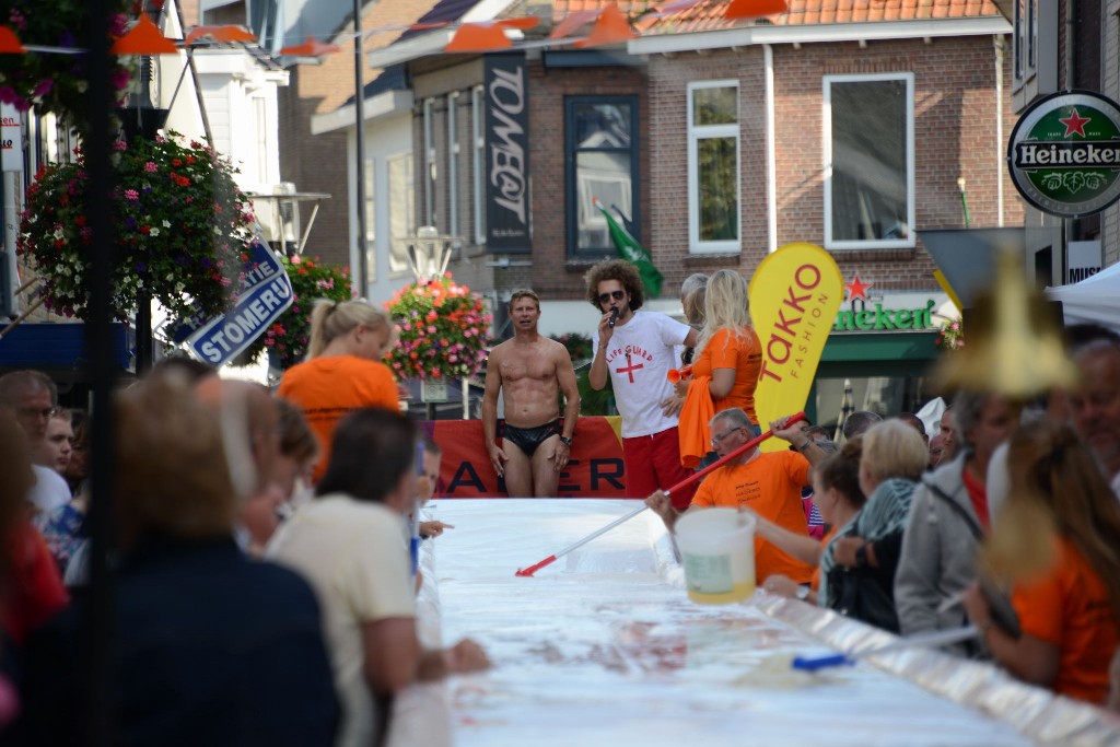 ../Images/Donderdag kermis 027.jpg